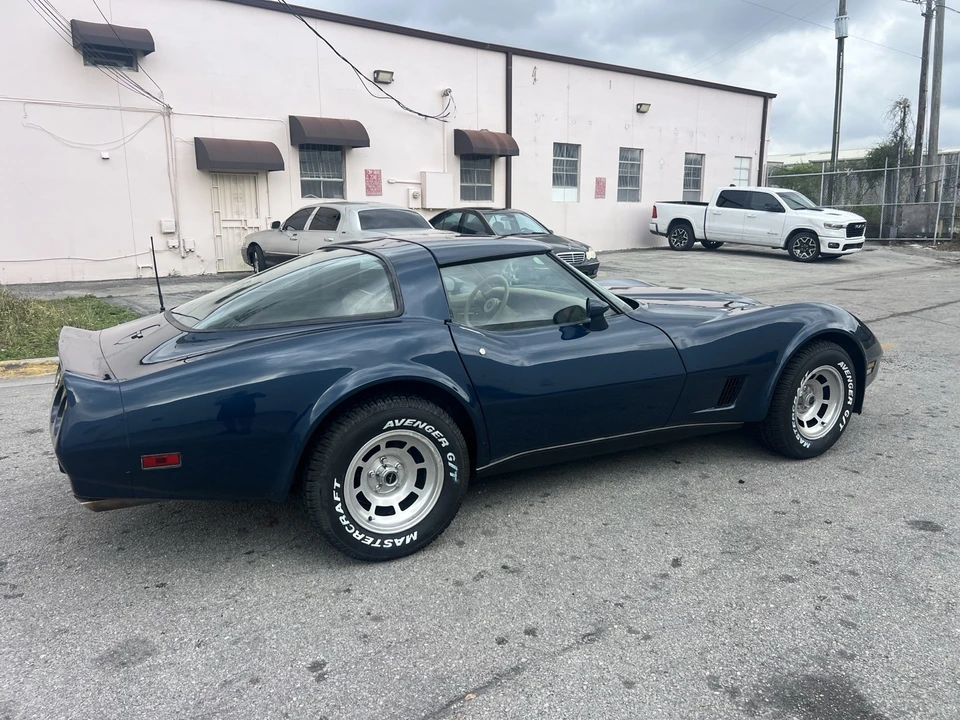 1981 Chevrolet Corvette C3 - Image 10 of 21