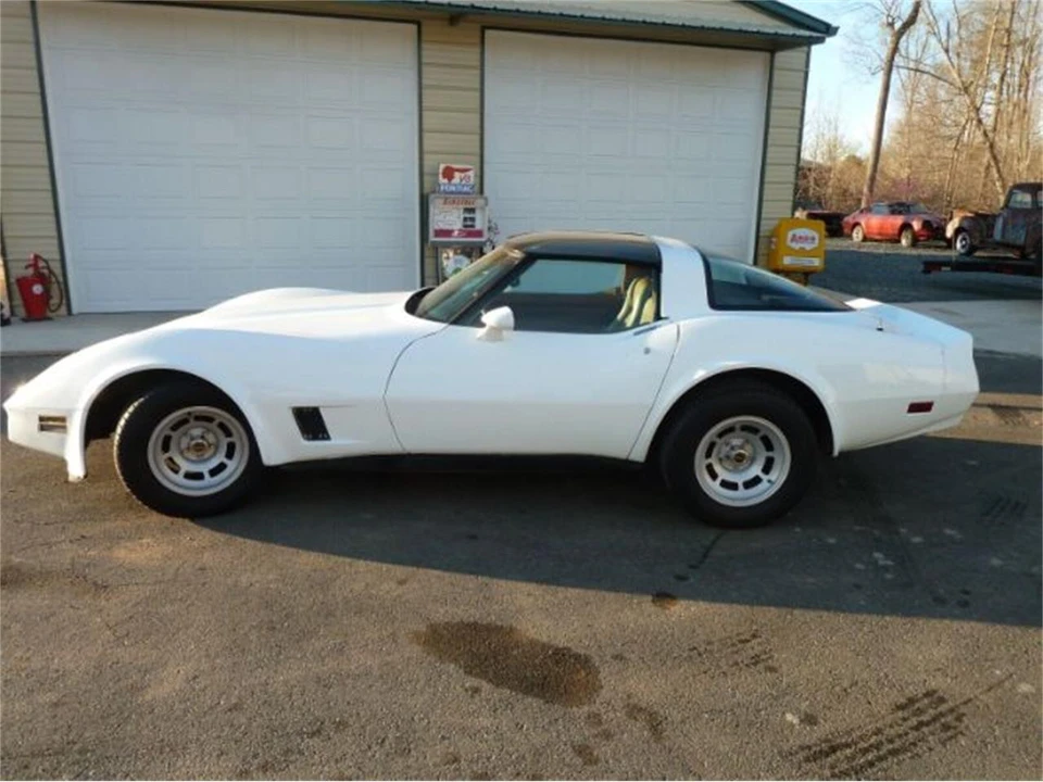 1981 Chevrolet Corvette C3 - Image 9 of 21
