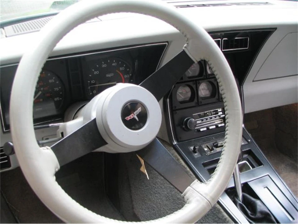 1981 Chevrolet Corvette C3 - Image 10 of 30