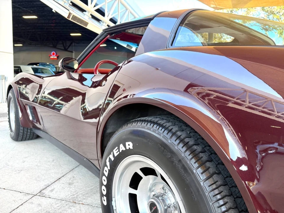 1981 Chevrolet Corvette C3 - Image 15 of 21