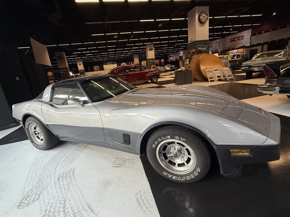 1981 Chevrolet Corvette C3 - Image 6 of 12