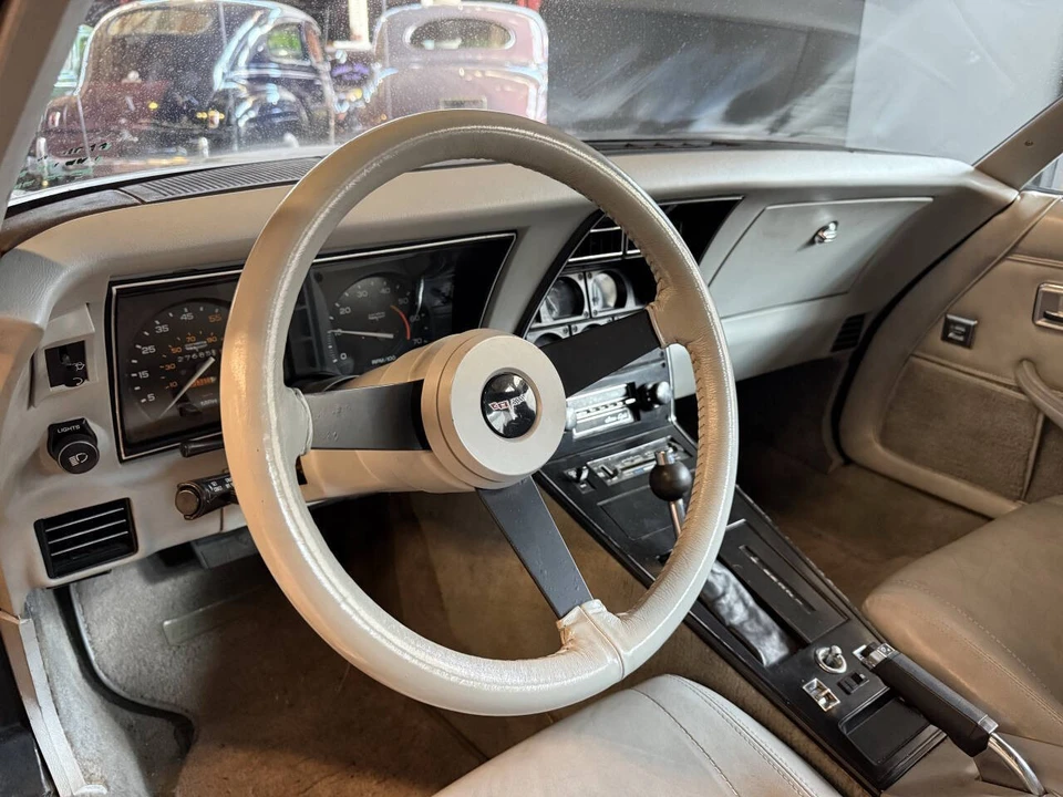 1981 Chevrolet Corvette C3 - Image 13 of 21