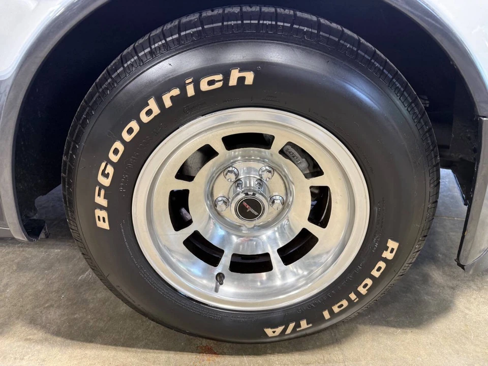 1981 Chevrolet Corvette C3 - Image 13 of 31