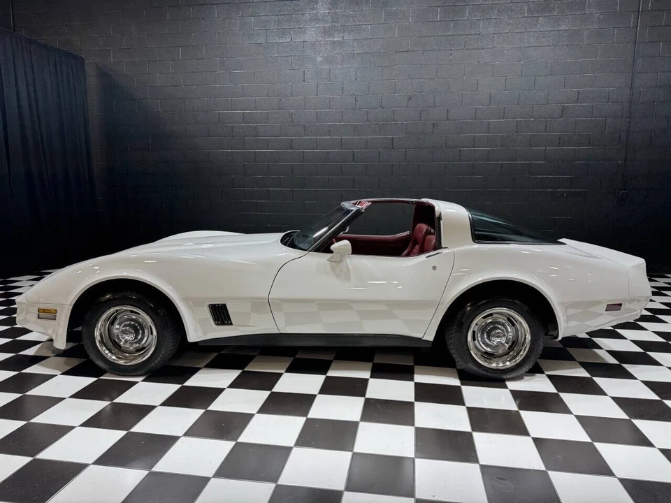 1981 Chevrolet Corvette C3 - Image 10 of 21