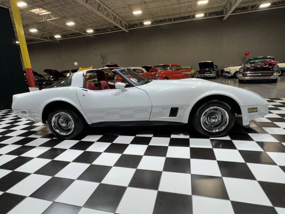 1981 Chevrolet Corvette C3 - Image 14 of 21
