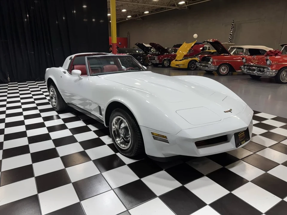 1981 Chevrolet Corvette C3 - Image 15 of 21
