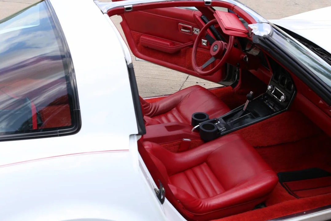 1981 Chevrolet Corvette C3 - Image 8 of 14