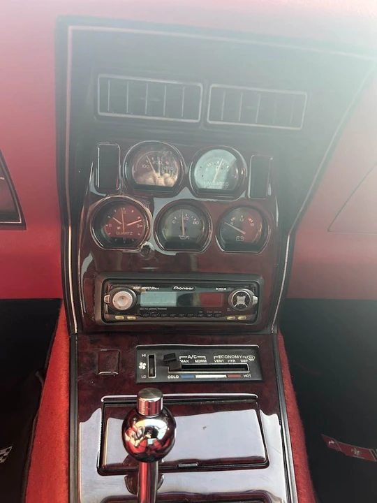 1981 Chevrolet Corvette C3 - Image 9 of 12