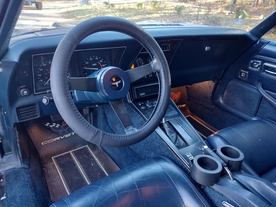 1981 Chevrolet Corvette C3 - Image 10 of 21