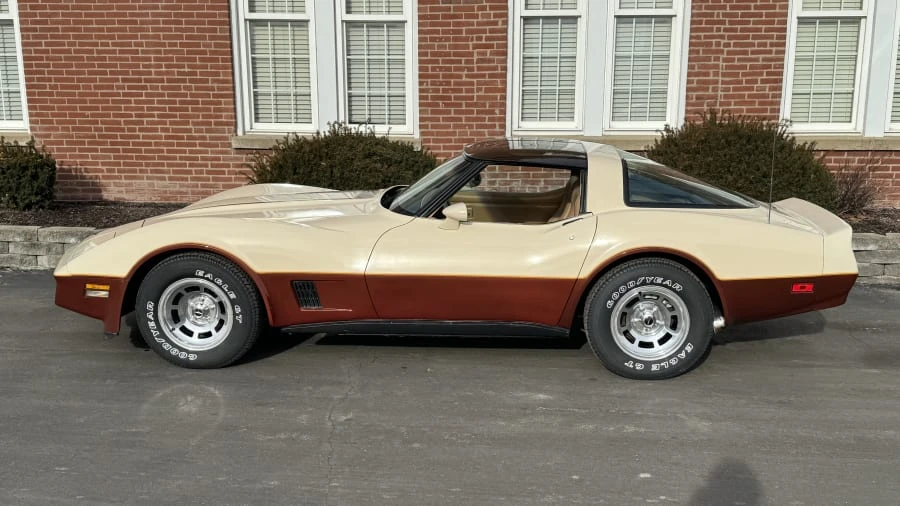 1981 Chevrolet Corvette C3 - Image 2 of 11