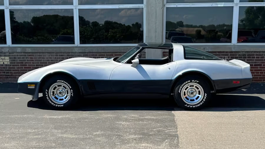 1981 Chevrolet Corvette C3 - Image 2 of 13