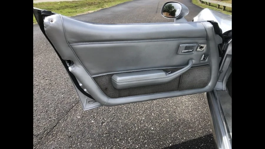 1981 Chevrolet Corvette C3 - Image 21 of 25