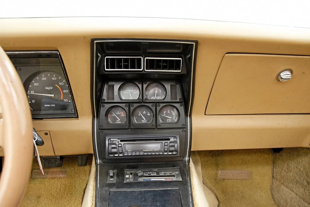 1981 Chevrolet Corvette C3 - Image 29 of 31