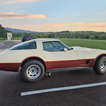 1981 Chevrolet Corvette Coupe 2D