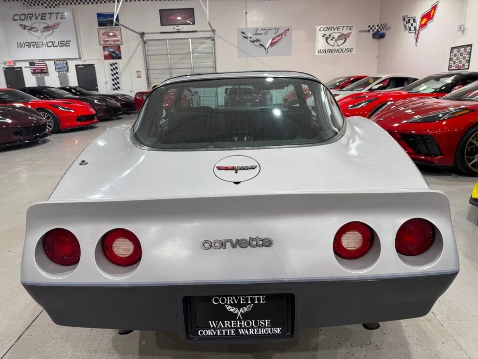 1981 Chevrolet Corvette C3 - Image 9 of 11