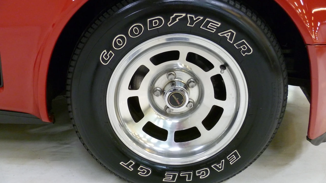 1981 Chevrolet Corvette C3 - Image 15 of 28