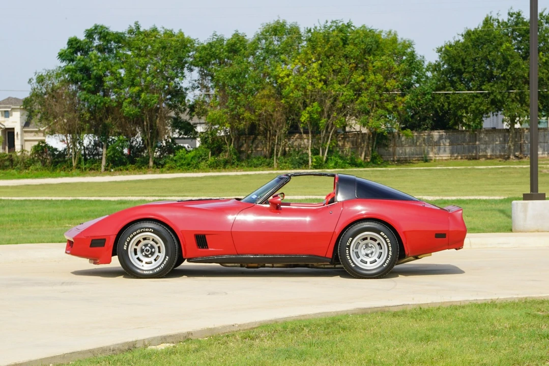 1981 Chevrolet Corvette C3 - Image 14 of 31