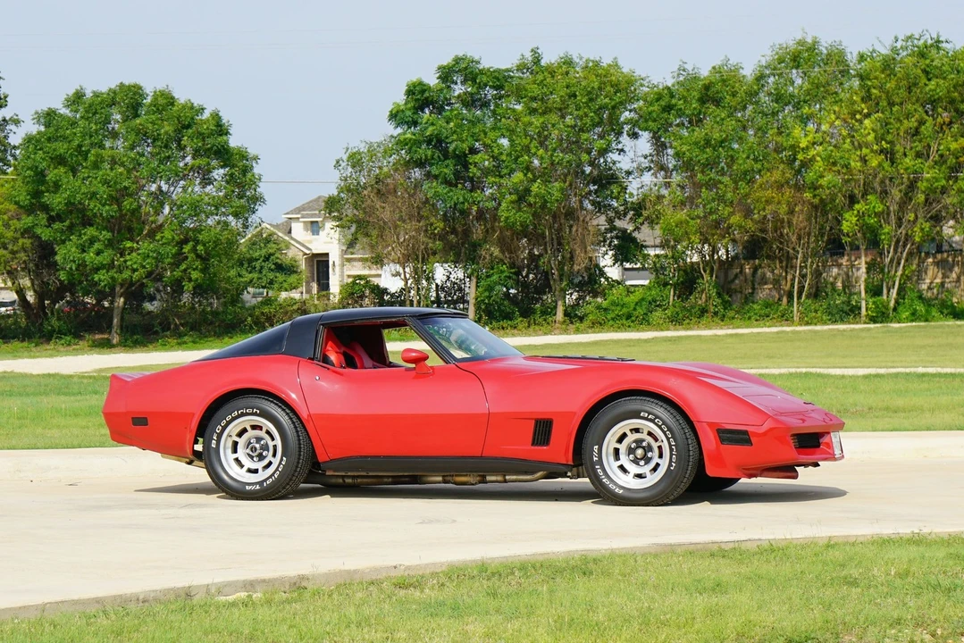 1981 Chevrolet Corvette C3 - Image 2 of 31