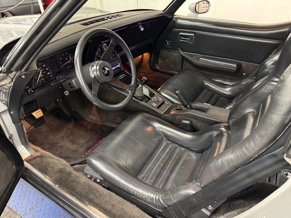 1981 Chevrolet Corvette C3 - Image 15 of 21