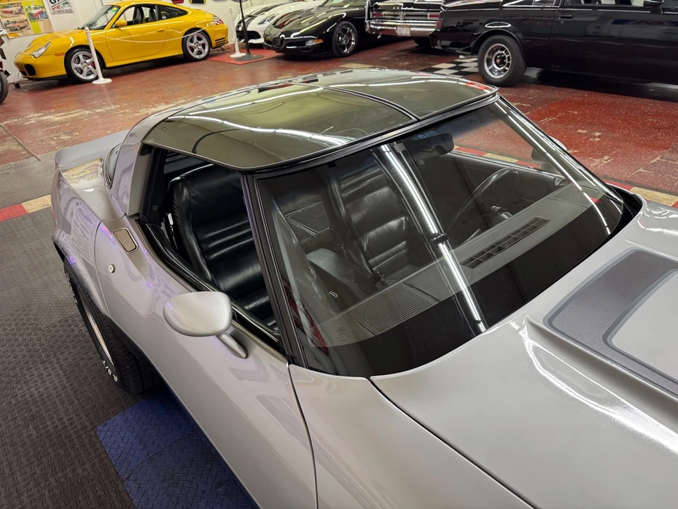 1981 Chevrolet Corvette C3 - Image 12 of 21