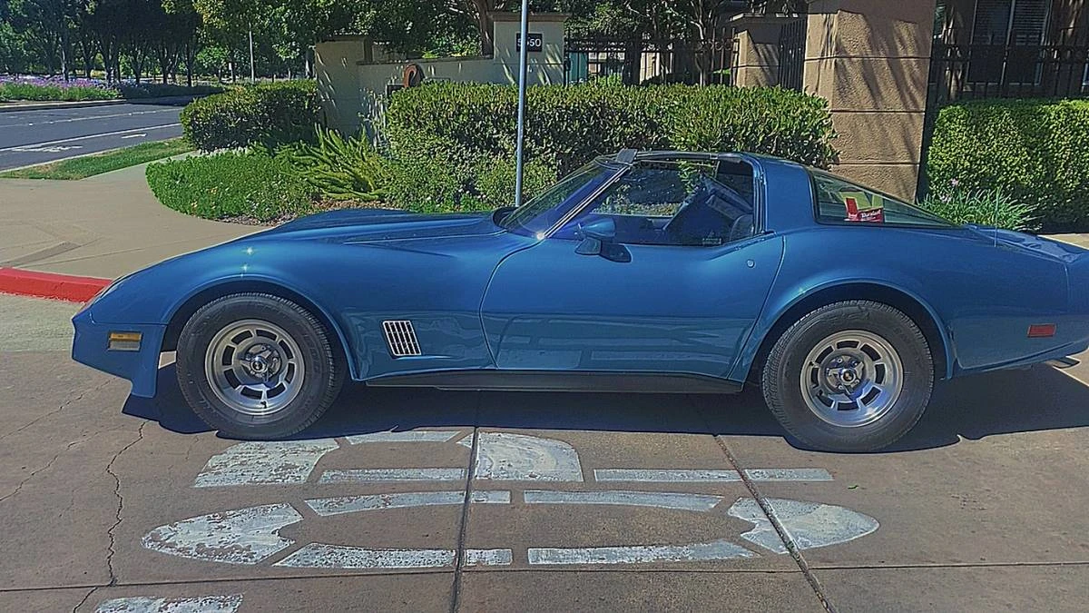 1981 Chevrolet Corvette C3 - Image 3 of 24