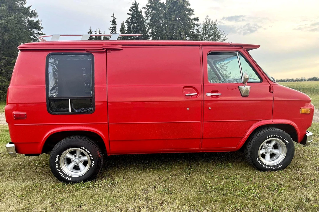 1981 Chevrolet G-Series Van - Image 3 of 31