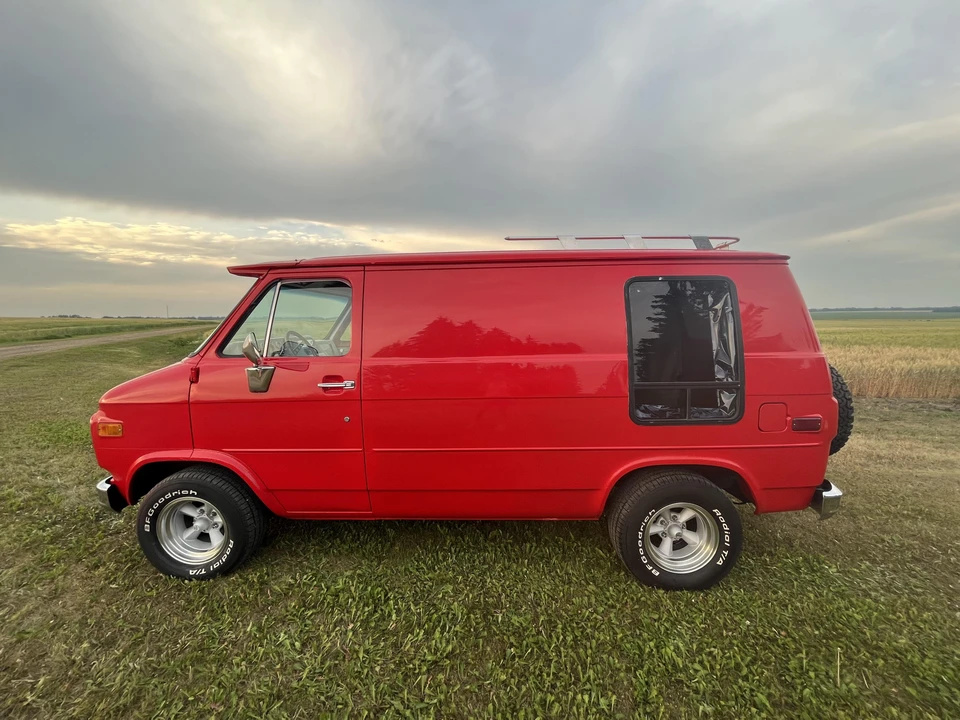 1981 Chevrolet G-Series Van - Image 10 of 31
