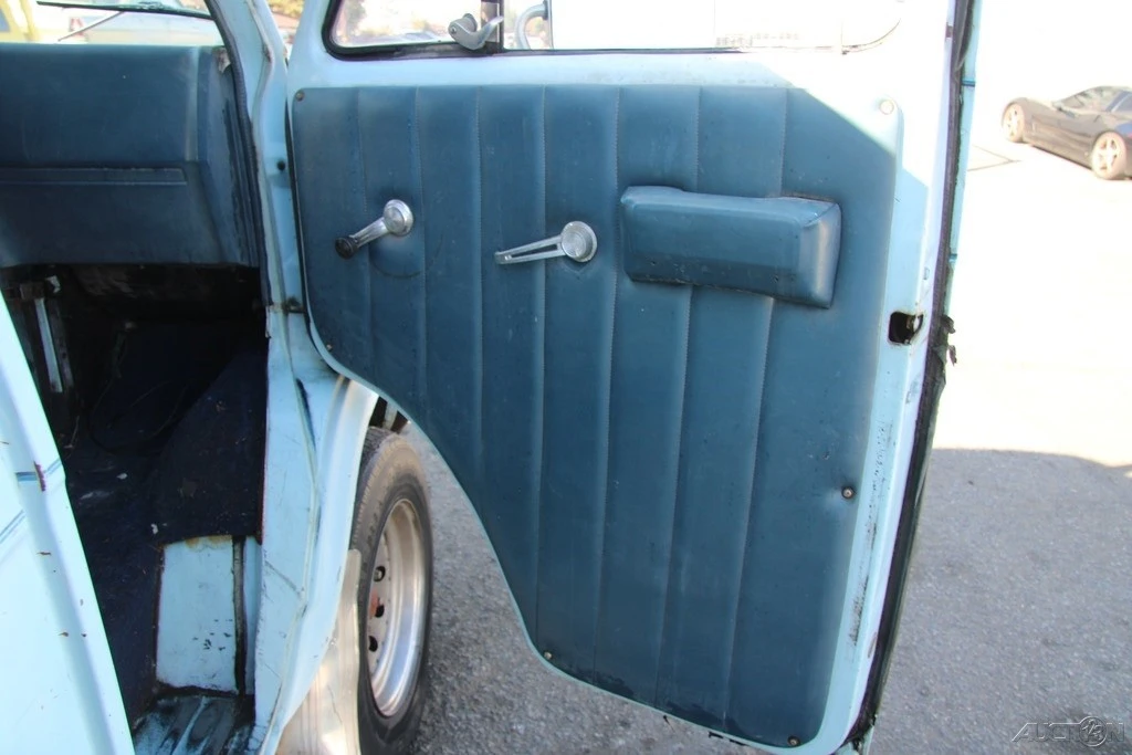 1981 Chevrolet G-Series Van - Image 19 of 21