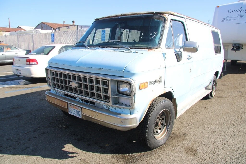 1981 Chevrolet G-Series Van - Image 2 of 21
