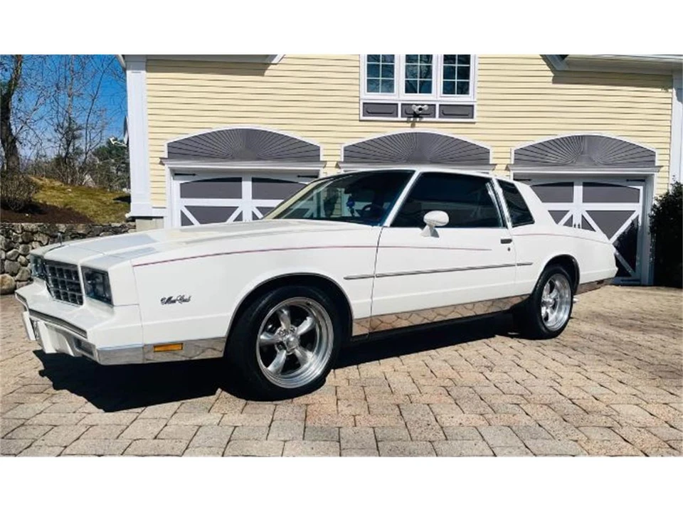 1981 Chevrolet Monte Carlo 4th Gen - Image 11 of 16