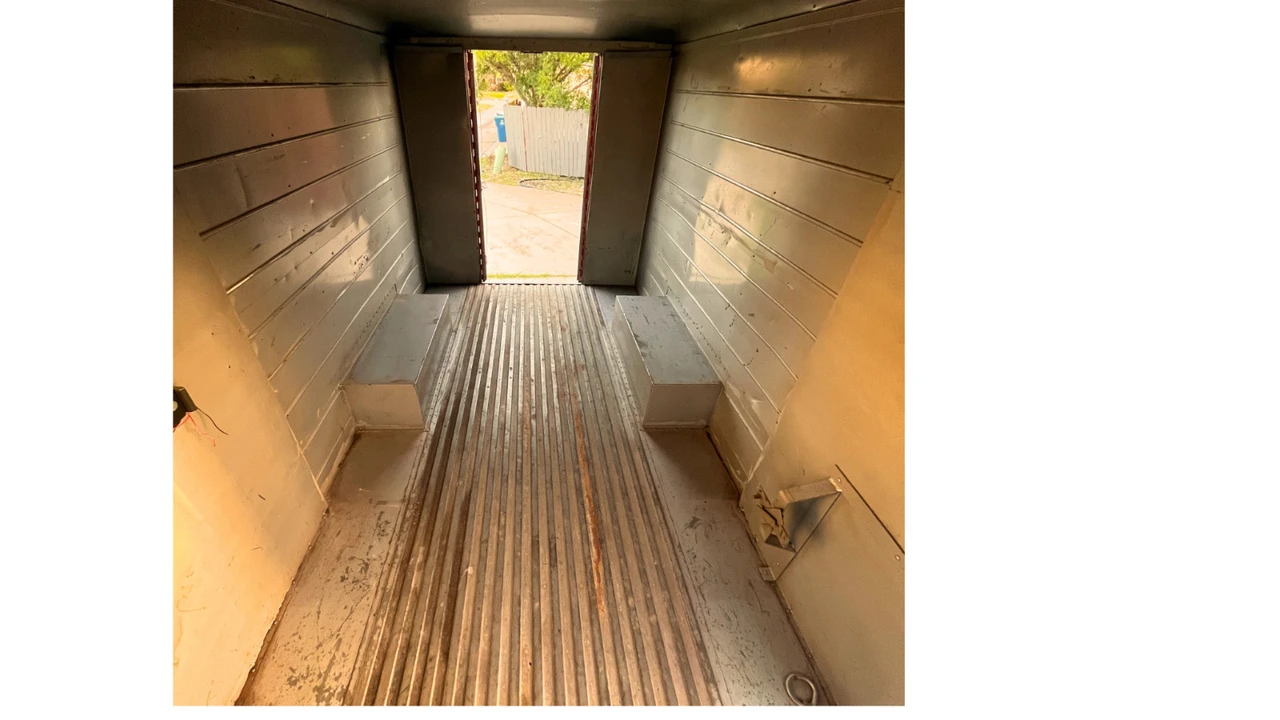 1981 Chevrolet G-Series Van - Image 11 of 31