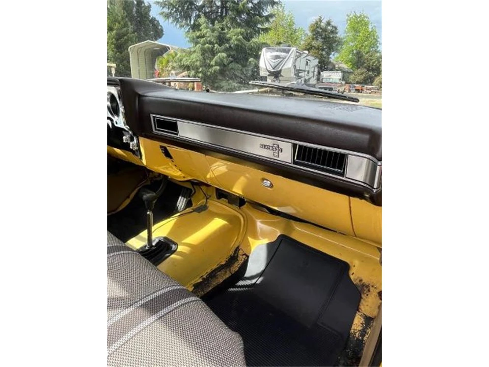 1981 Chevrolet Silverado - Image 8 of 17