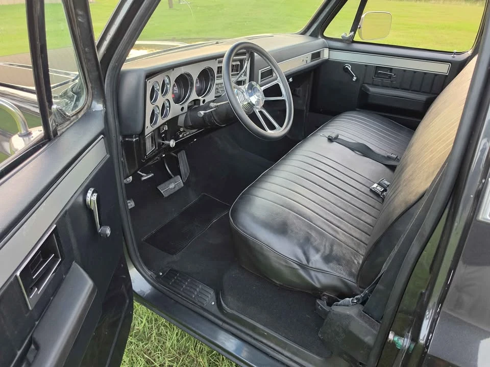 1981 Chevrolet Silverado - Image 8 of 13