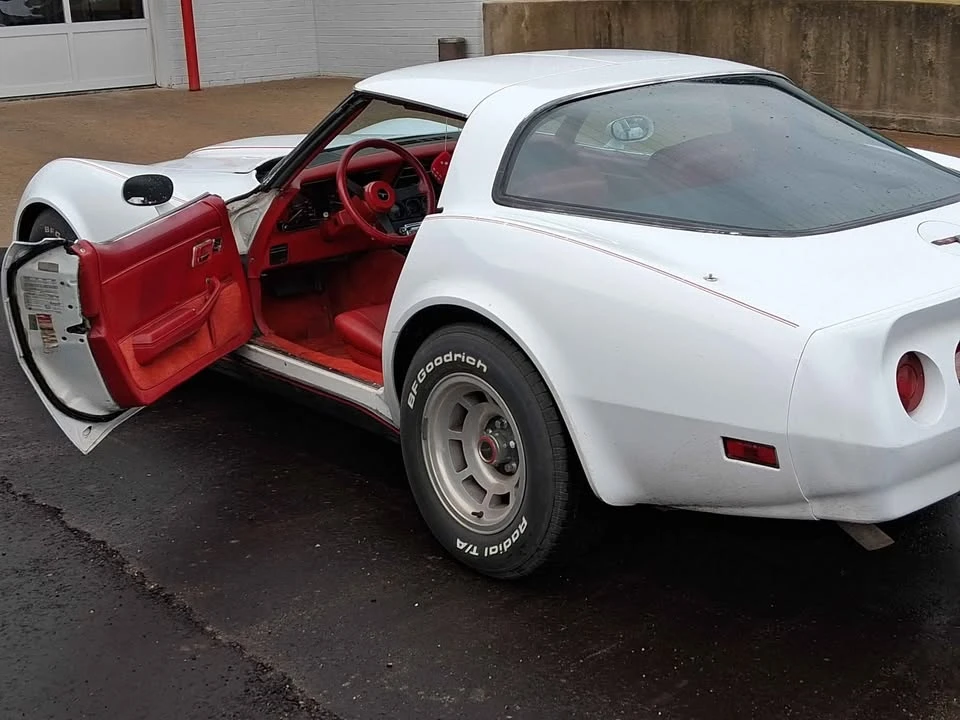 1981 Chevrolet Corvette C3 - Image 17 of 18