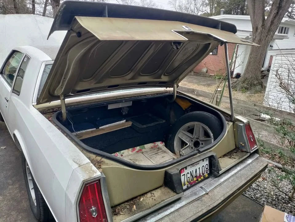 1981 Chevrolet Monte Carlo 3rd Gen - Image 4 of 6