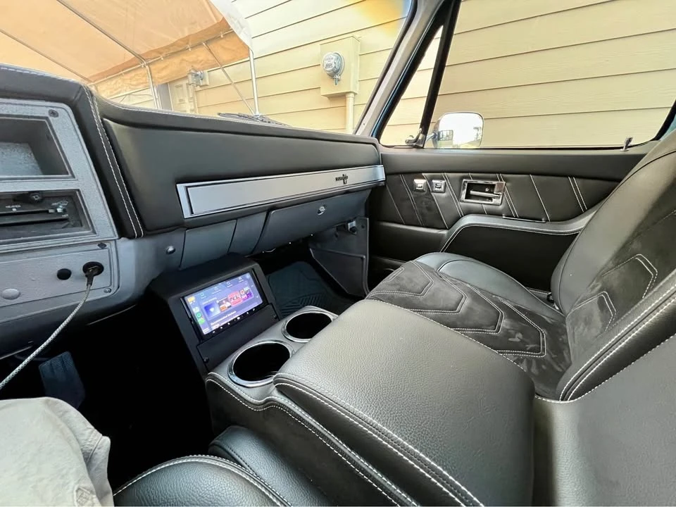 1981 Chevrolet Silverado - Image 5 of 12