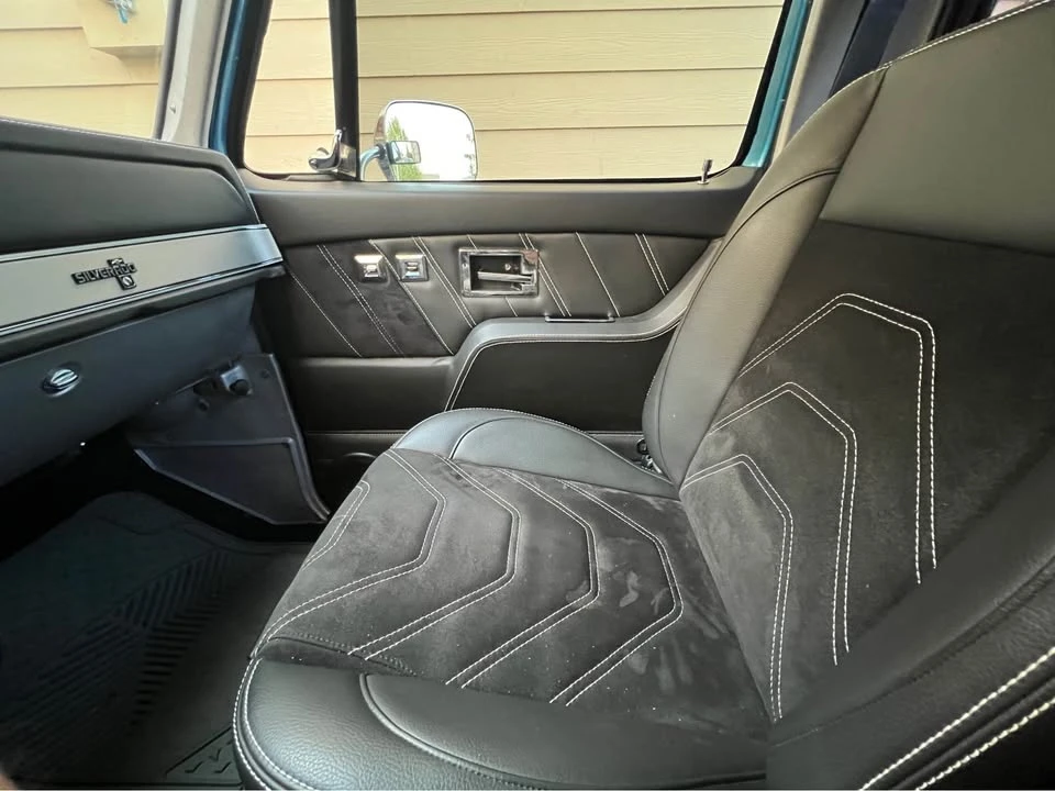 1981 Chevrolet Silverado - Image 4 of 12