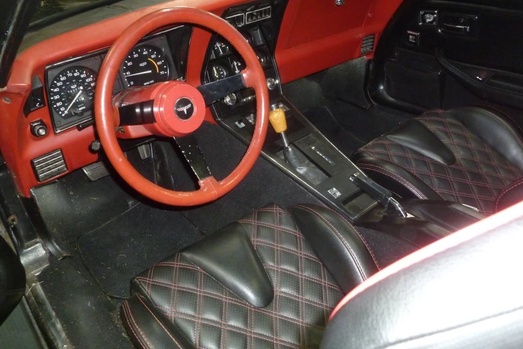 1981 Chevrolet Corvette C3 - Image 10 of 21