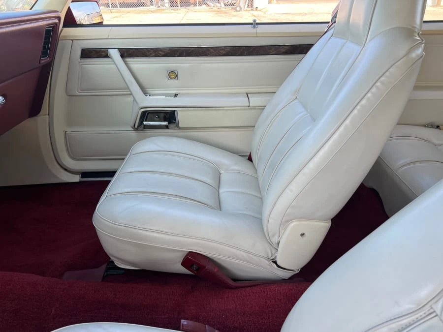 1981 Chrysler Cordoba - Image 15 of 19