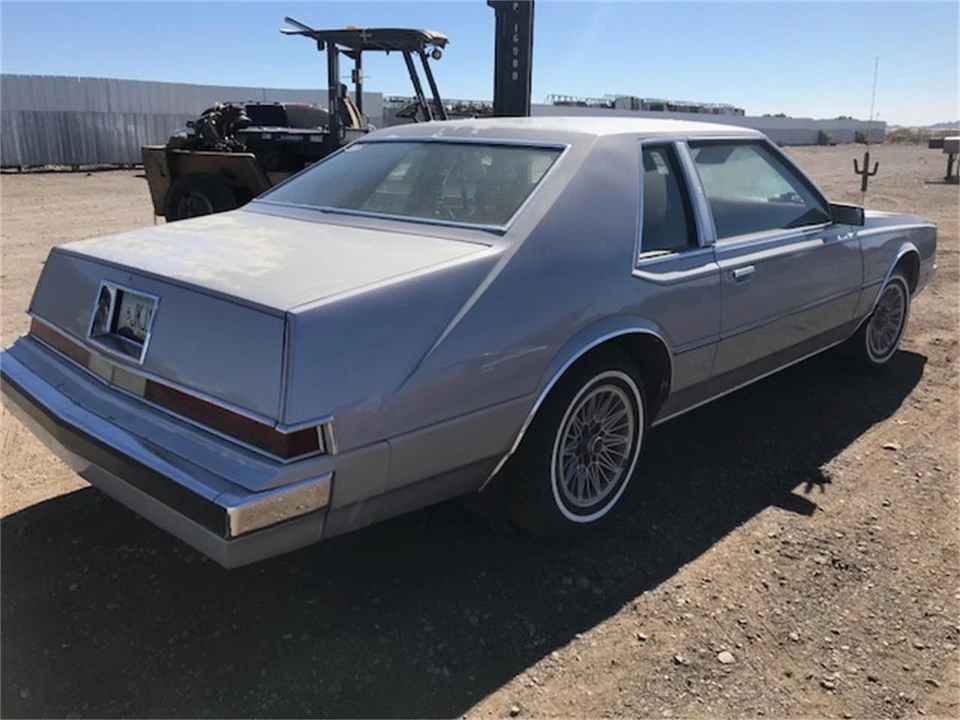 1981 Chrysler Imperial - Image 2 of 4