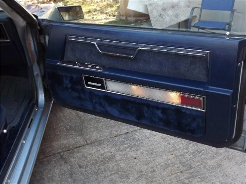 1981 Chrysler Imperial - Image 7 of 19