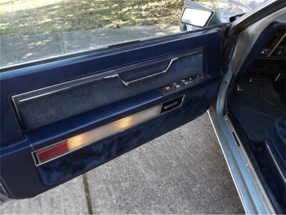 1981 Chrysler Imperial - Image 9 of 19