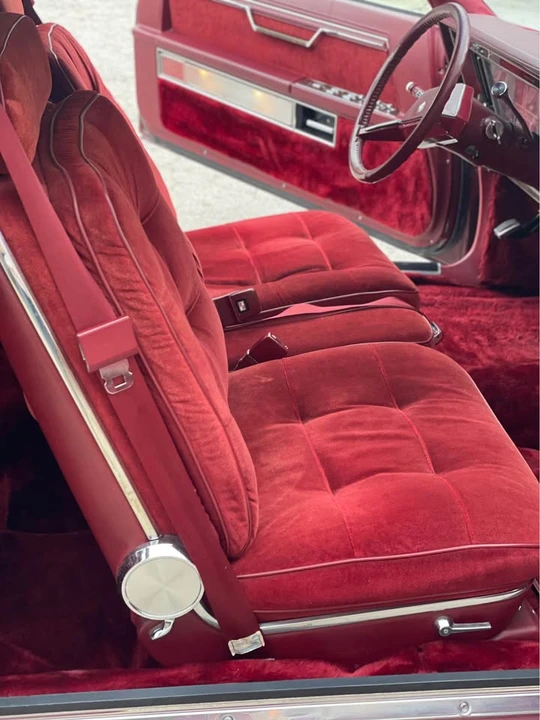 1981 Chrysler Imperial - Image 9 of 10