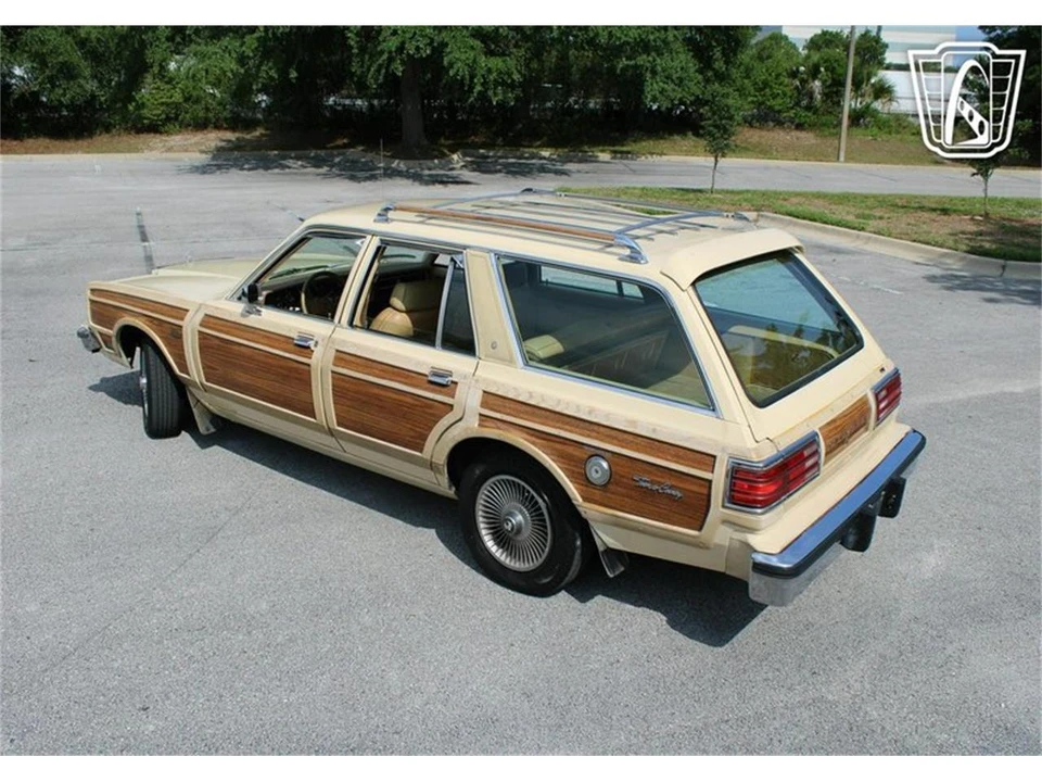 1981 Chrysler LeBaron - Image 14 of 31