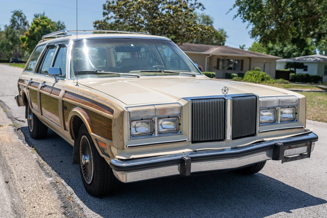 1981 Chrysler LeBaron - Image 4 of 31