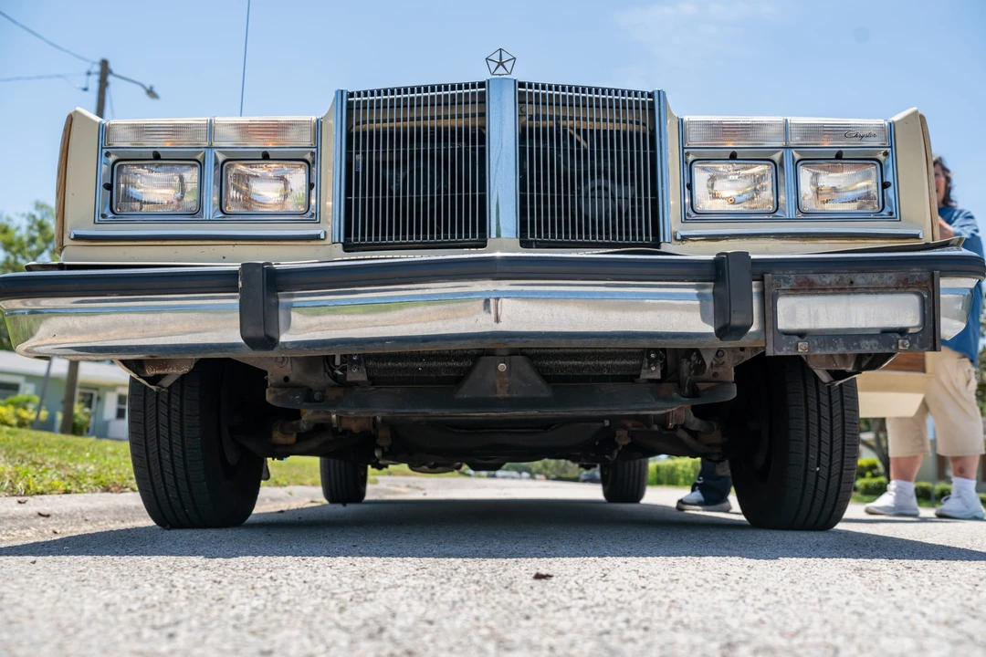 1981 Chrysler LeBaron - Image 10 of 31
