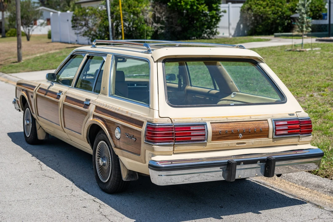 1981 Chrysler LeBaron - Image 8 of 31