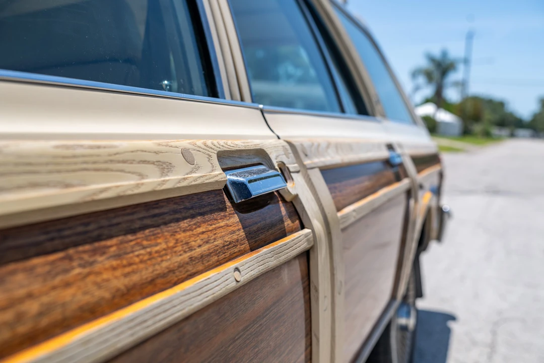 1981 Chrysler LeBaron - Image 29 of 31