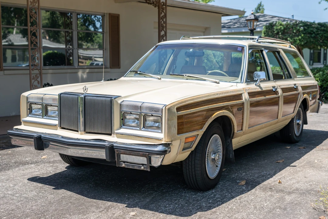 1981 Chrysler LeBaron - Image 2 of 31