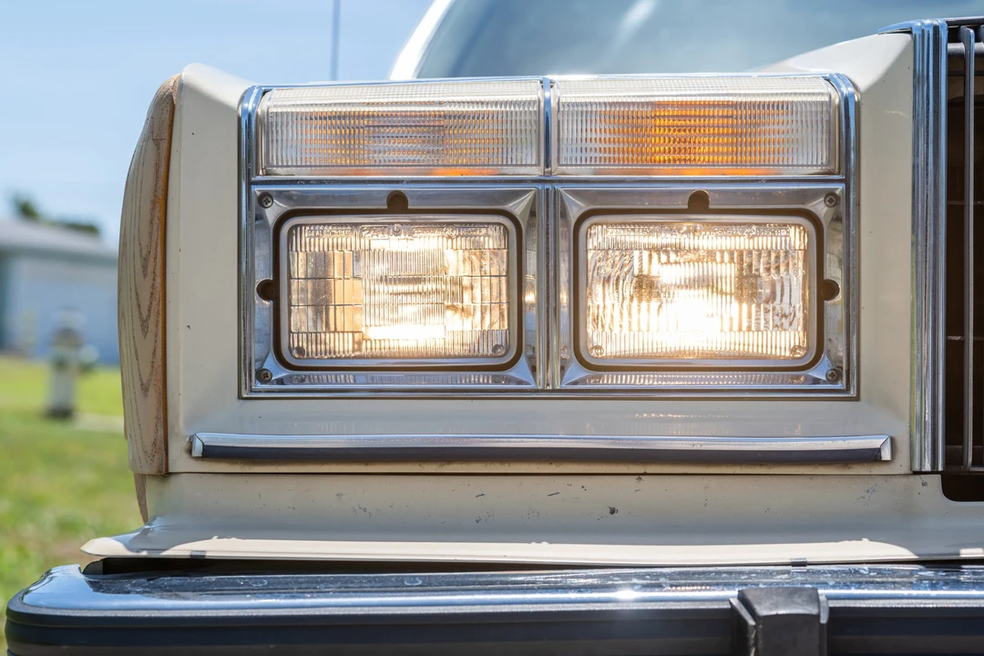 1981 Chrysler LeBaron - Image 11 of 31